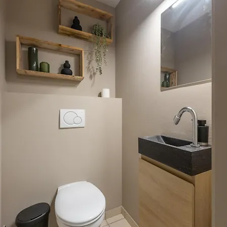 דירה With Terrace In Ostend, Cleaning Included אוסטנדה