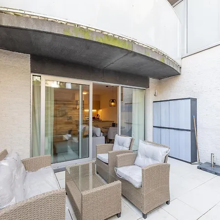 דירה With Terrace In Ostend, Cleaning Included אוסטנדה