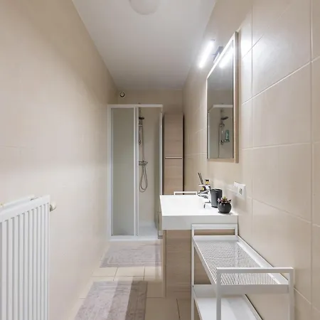 דירה With Terrace In Ostend, Cleaning Included *